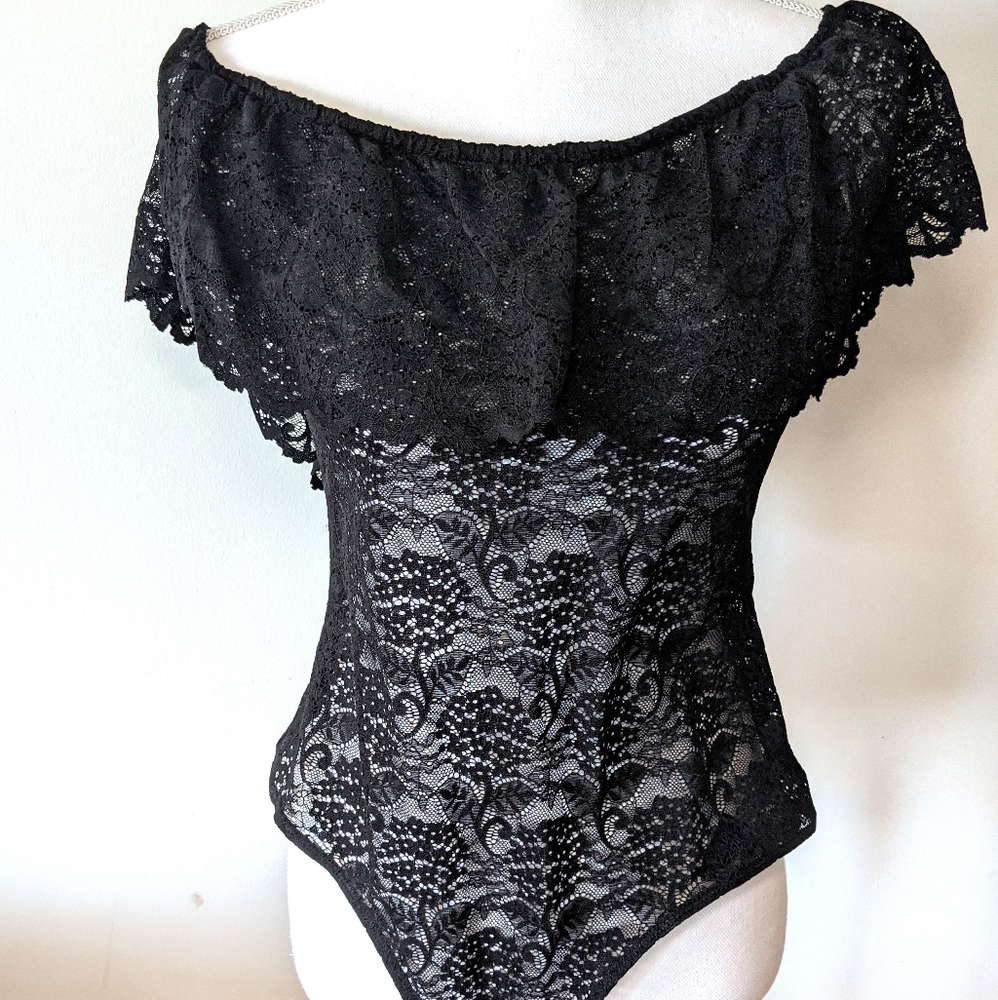 GUESS Lace Bodysuit -- Black